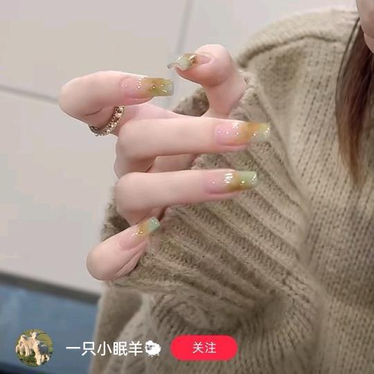 小女人✧*。٩(ˊωˋ*)و✧*。