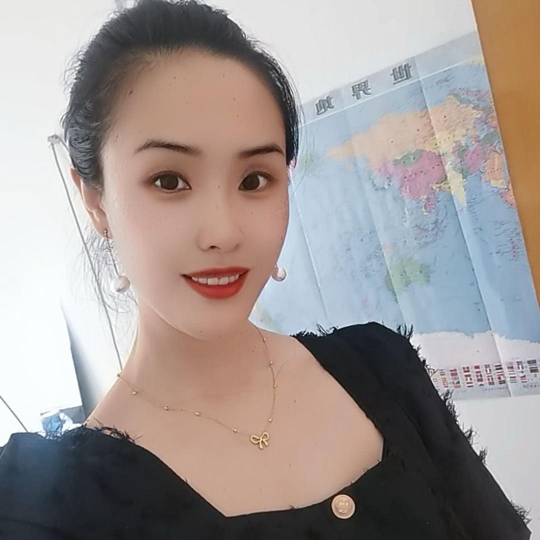 小薇吖