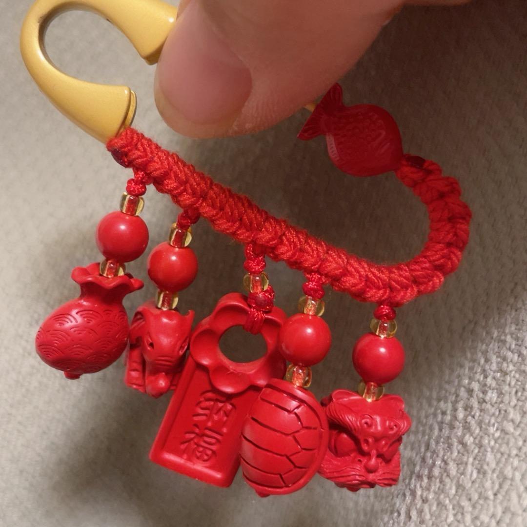 小岳岳的朱砂铺