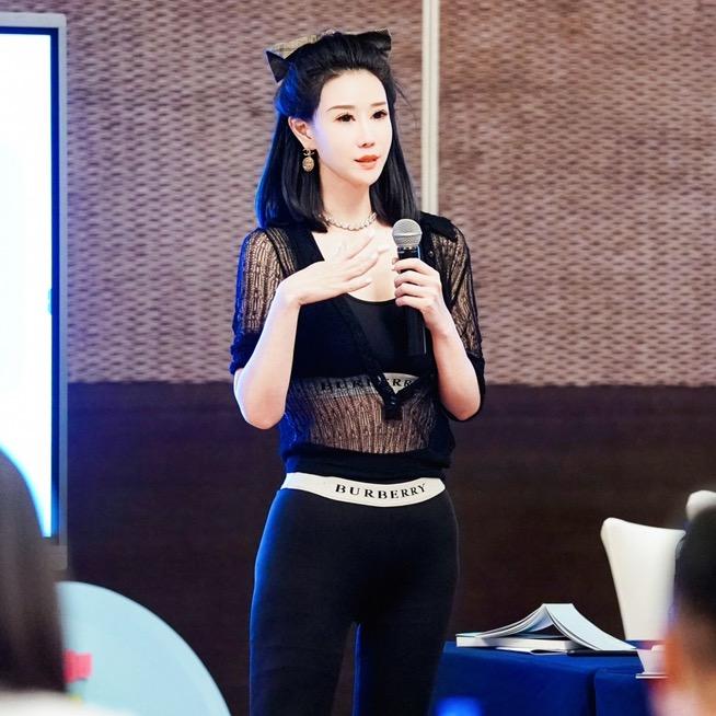 穿Prada的女王