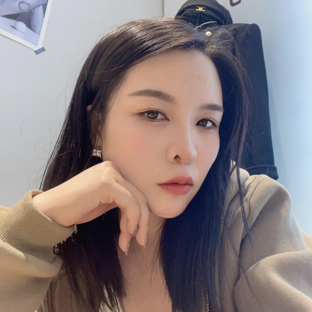 YANG杨杨女装衡东店