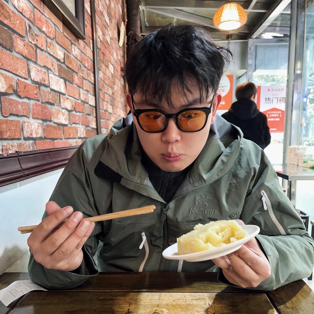 没有尾巴的柯基