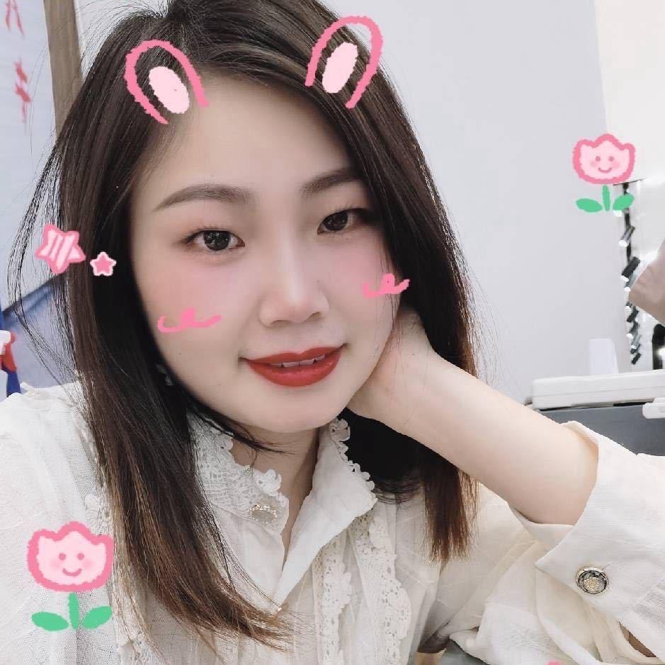 雅斯一楼柒小姐时尚女装