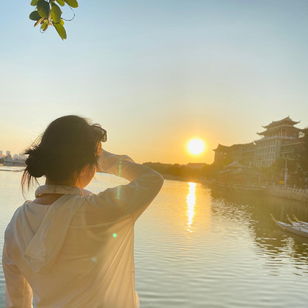 🐰张鱼小丸子.