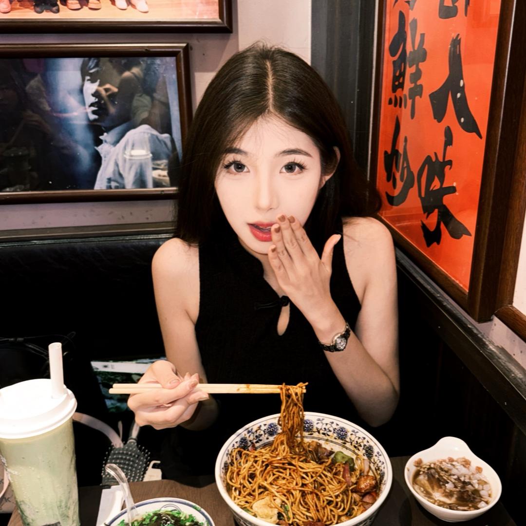 然然大王🍔