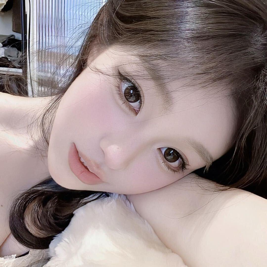 .Y.