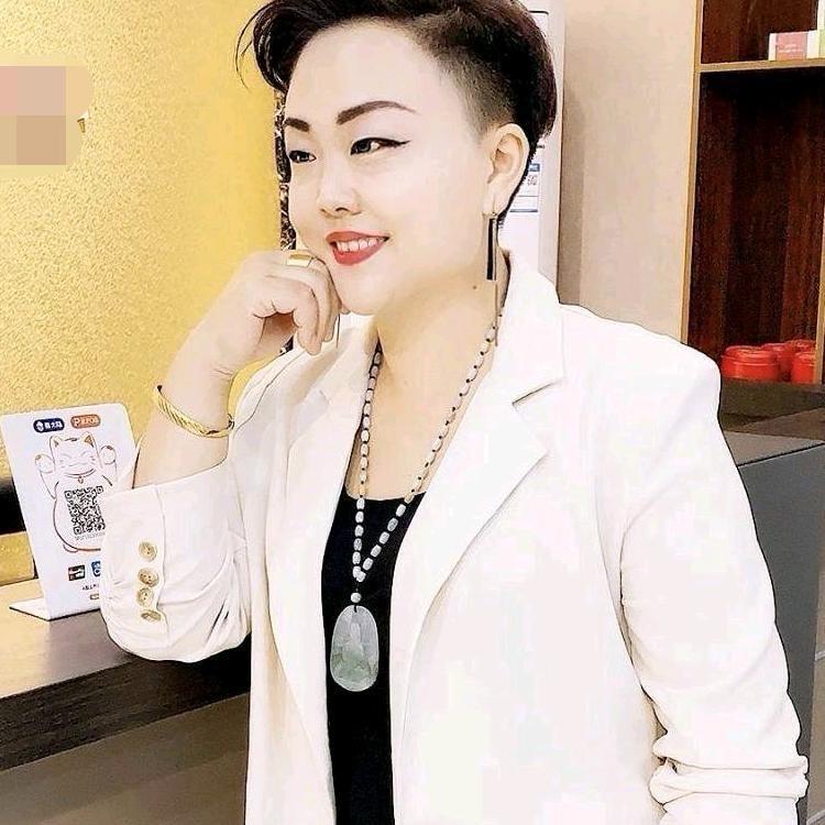 小芬鞋服2