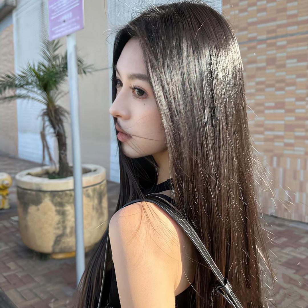 ︎ ︎
