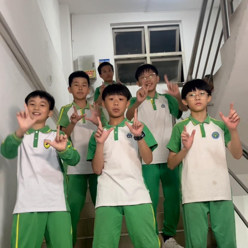 炸毛少年团