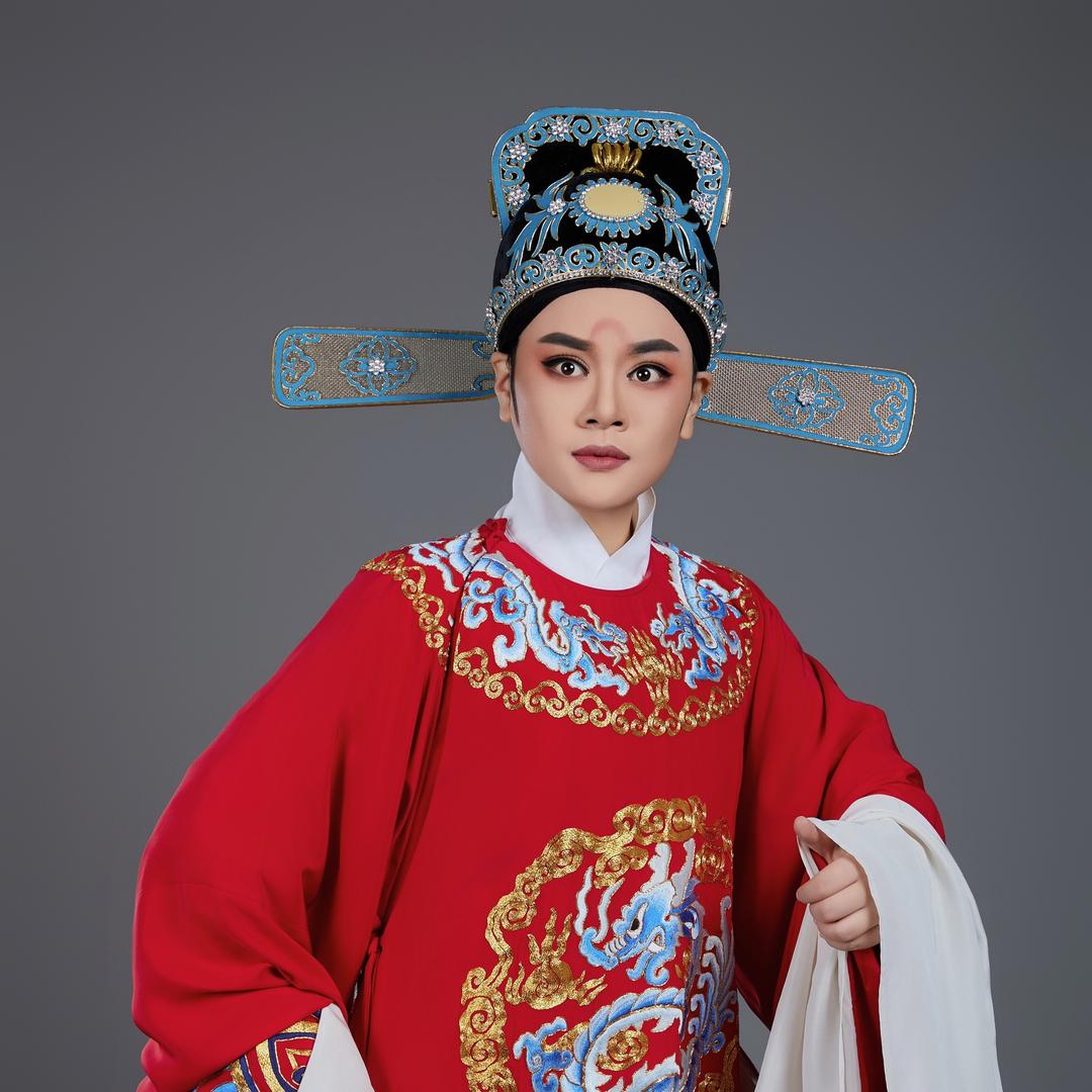 裘宜锦）