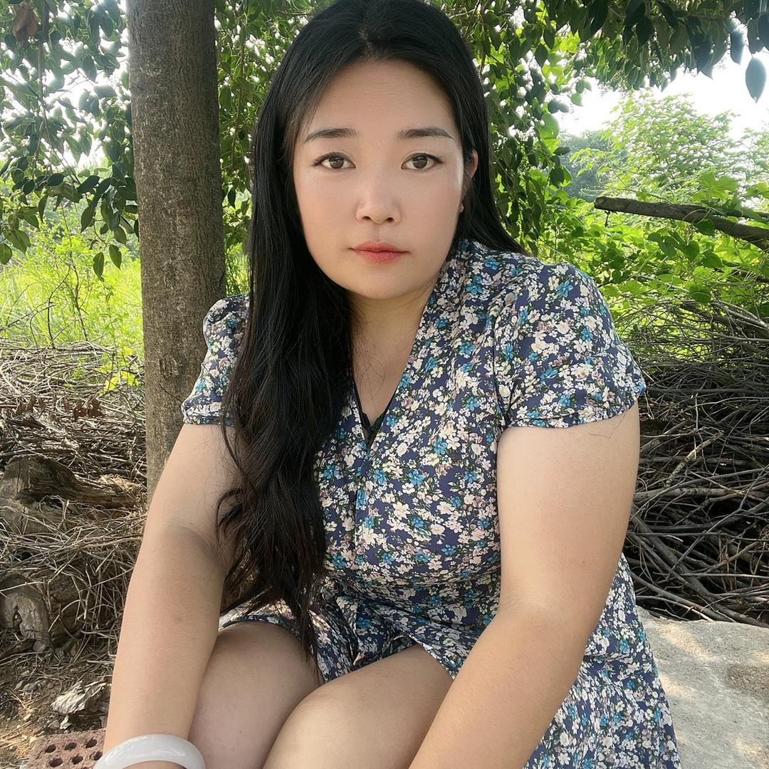 梅-梅