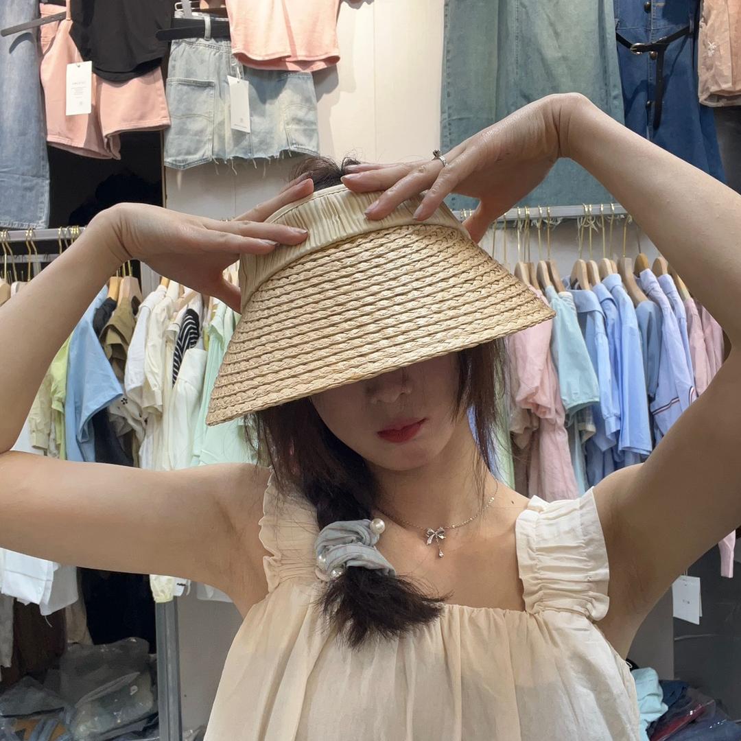 闪电姐妹服饰闪店衣橱