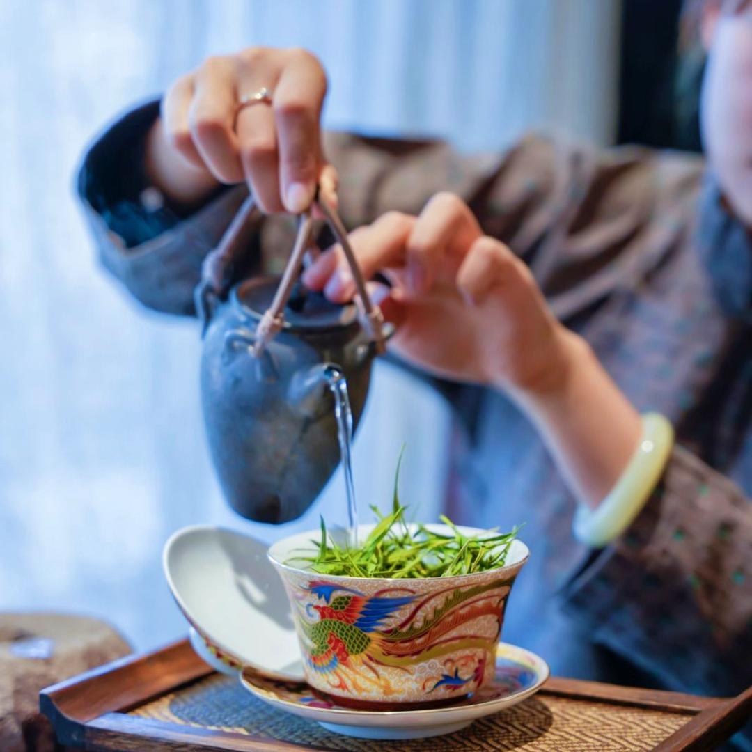 沏茶来