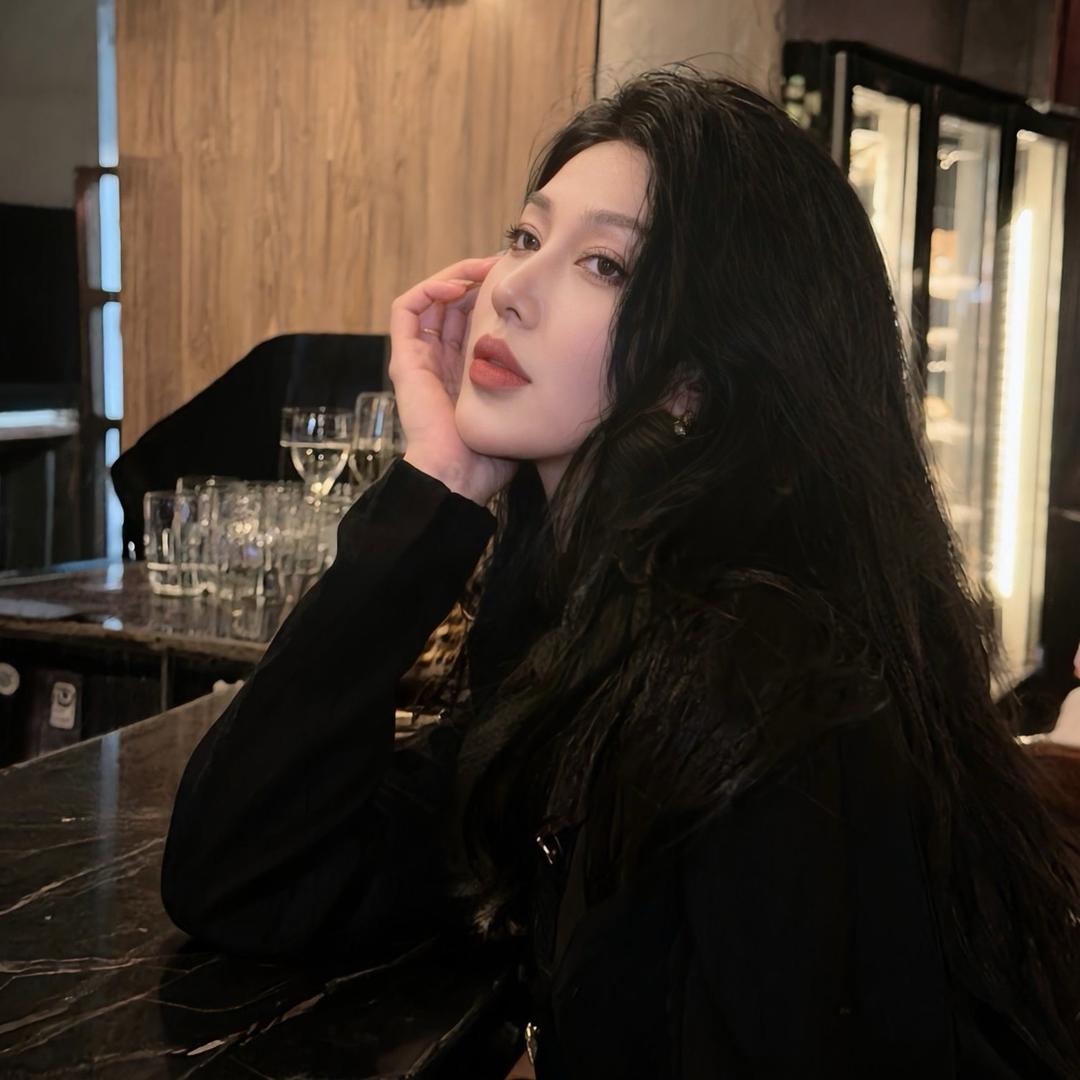 朱莉学姐