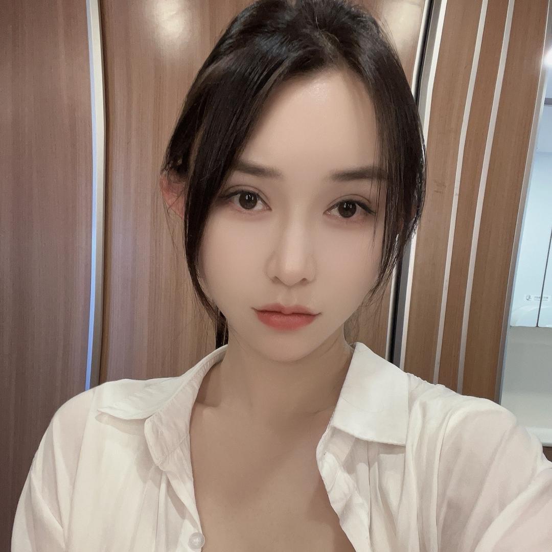 大婷婷的朋友圈