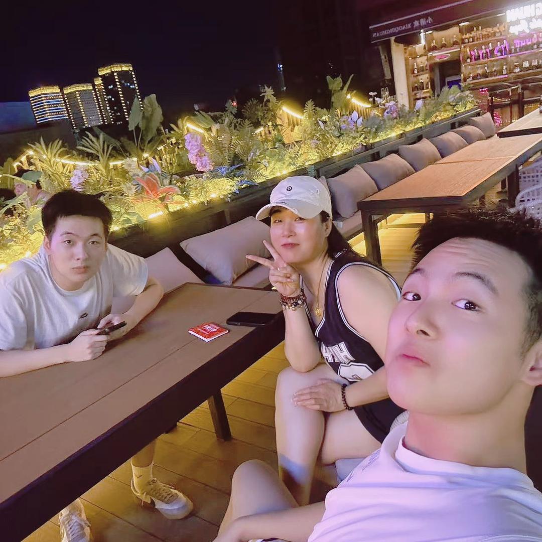 夕姐de佐膀佑臂