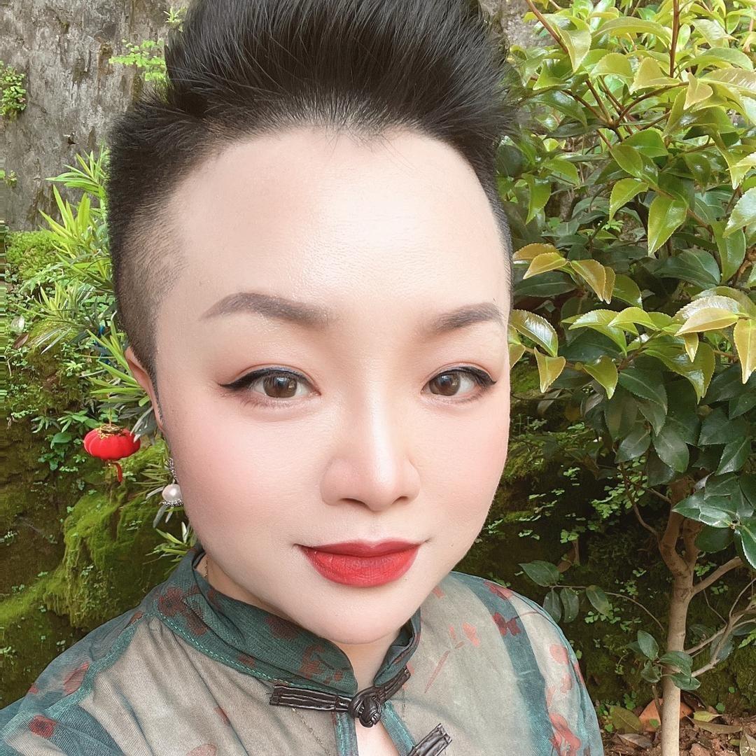 釆心女性魅力课堂