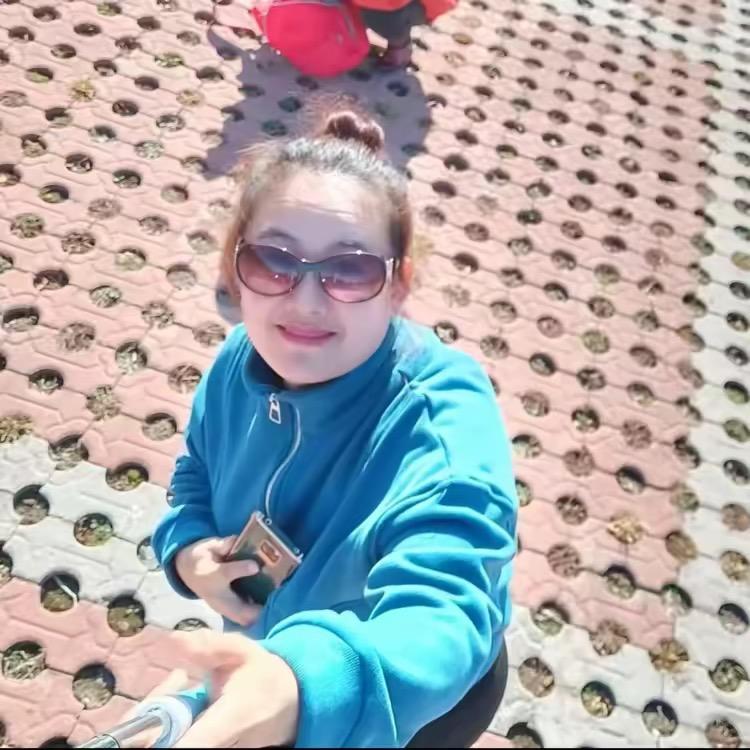 凤姐一家人@妹妹