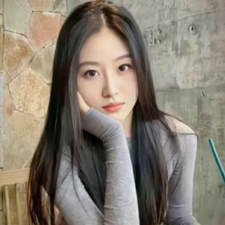 美娜.