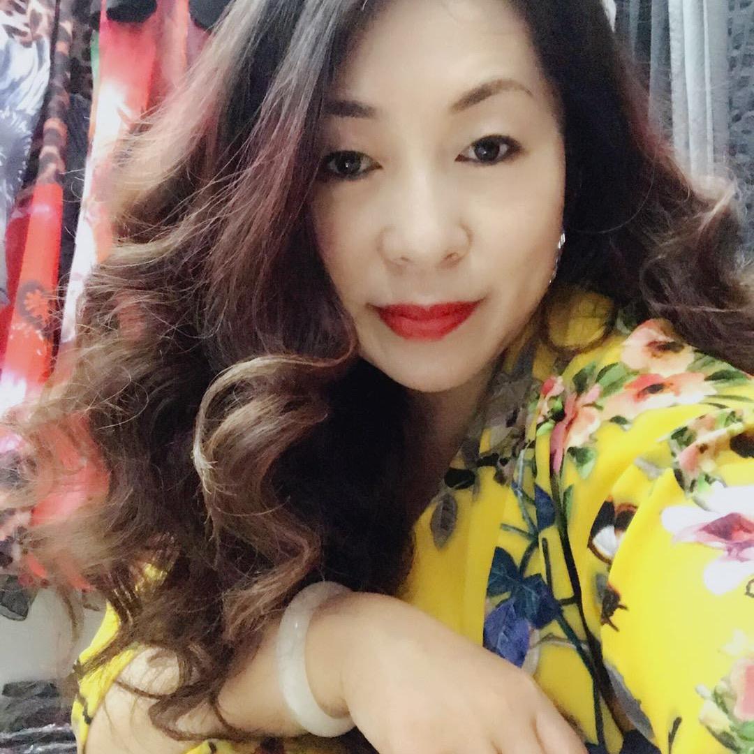 红波美衣时装店