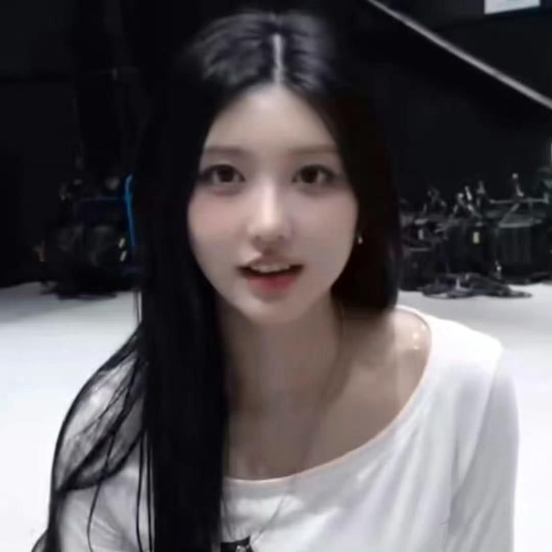 杏仁Huuu