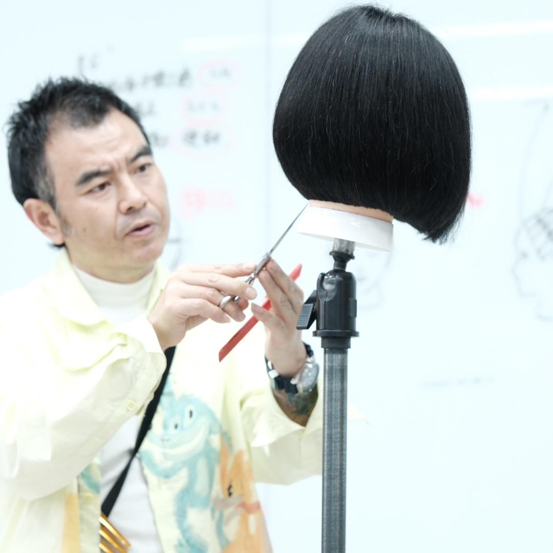权哥系统剪发