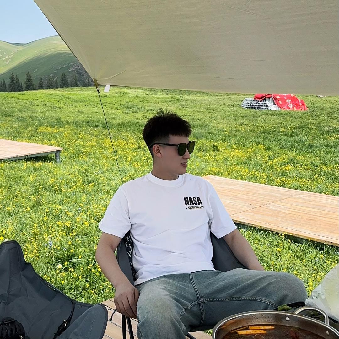 伊宁市数码-雅楠