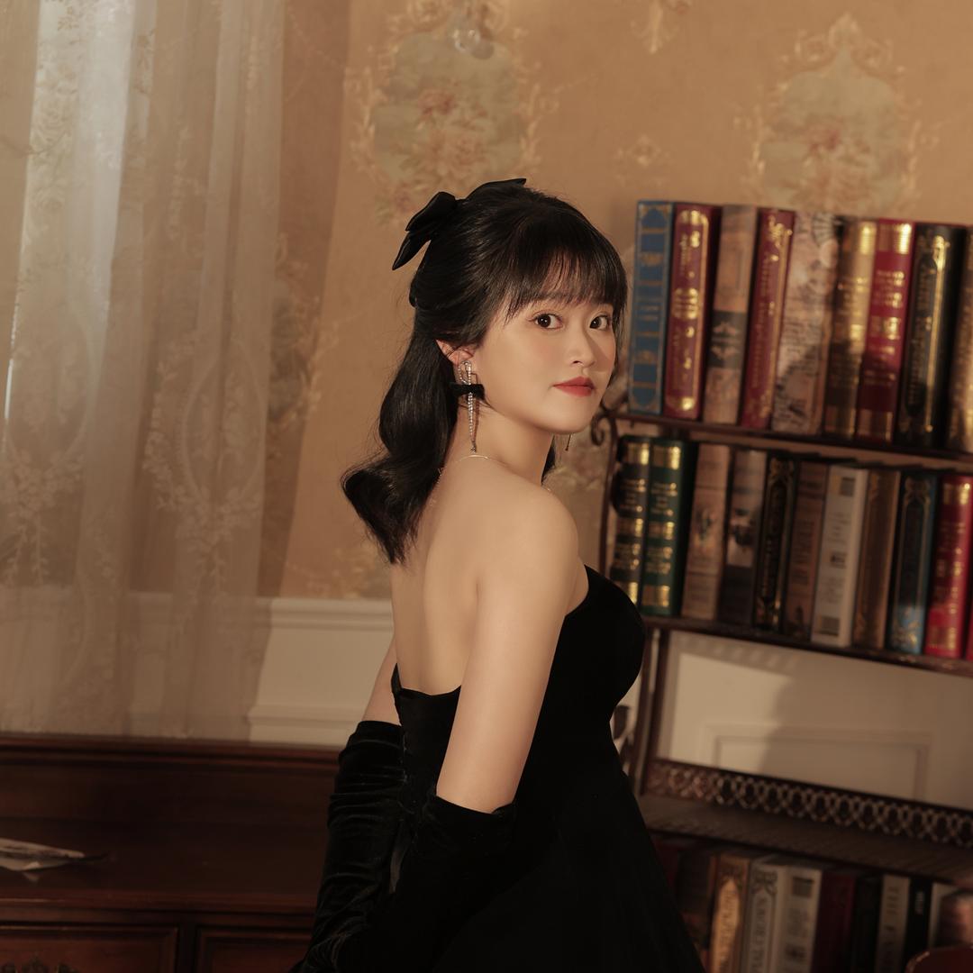 淡淡.