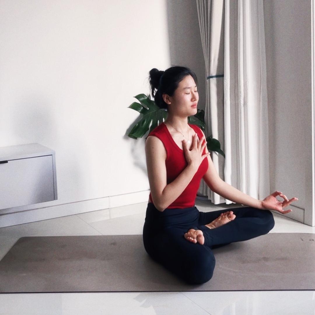 Na娜yoga