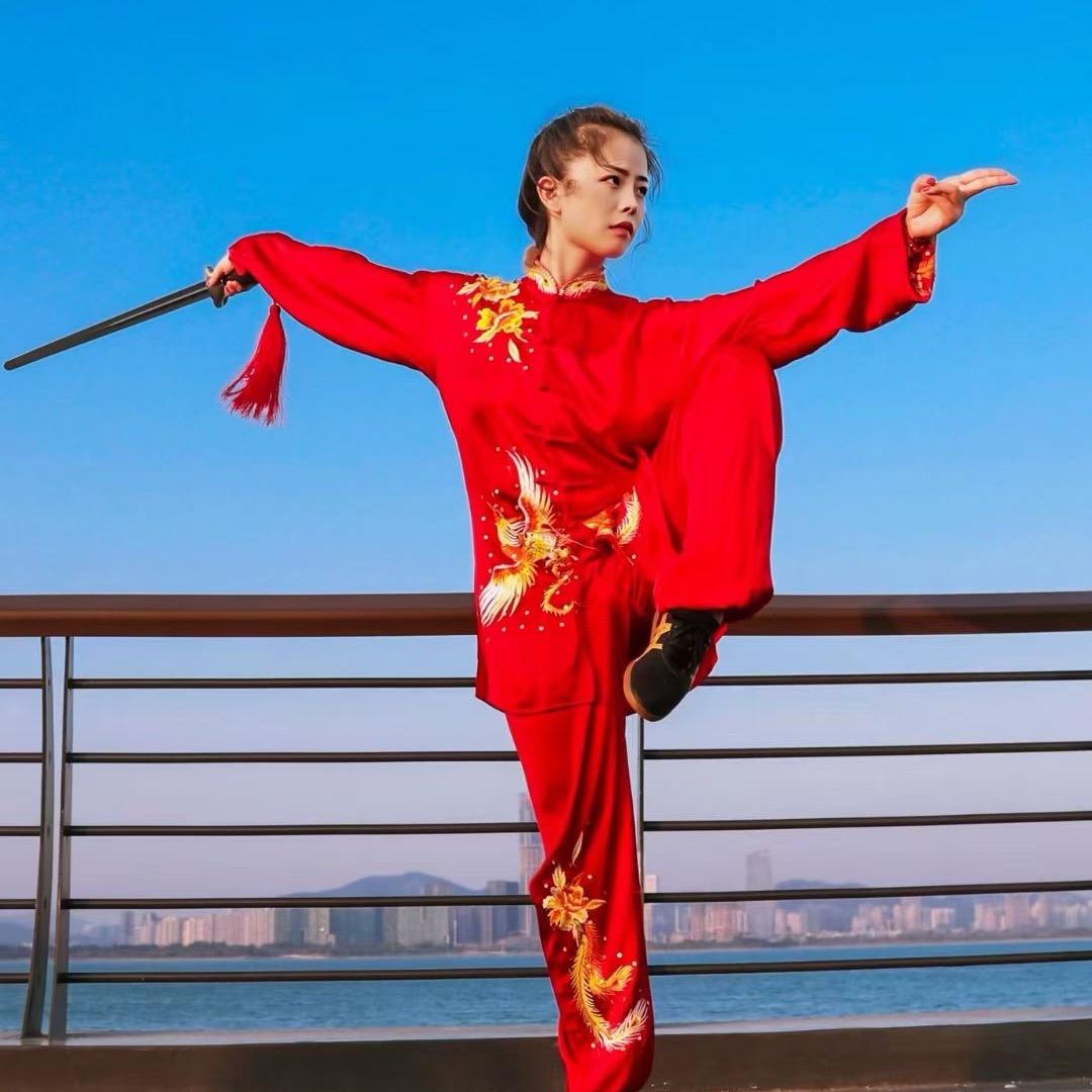 太极丫丫（定制赛服 太极 长拳 南拳）