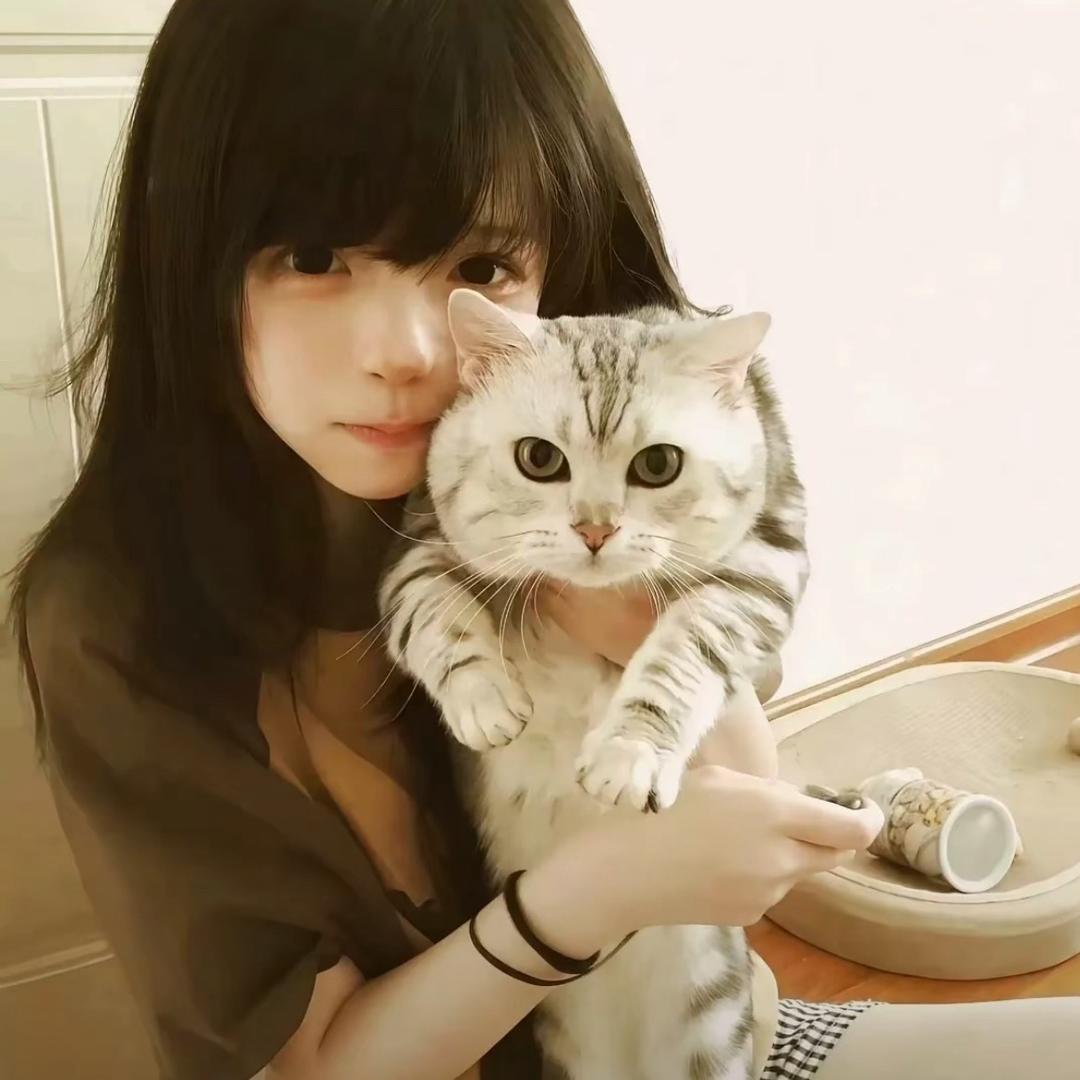 卖萌比当三累