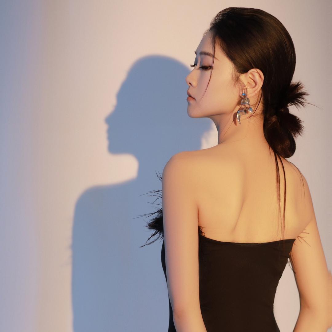 阜南县冠恒粮油粮食购销 ，芬芬