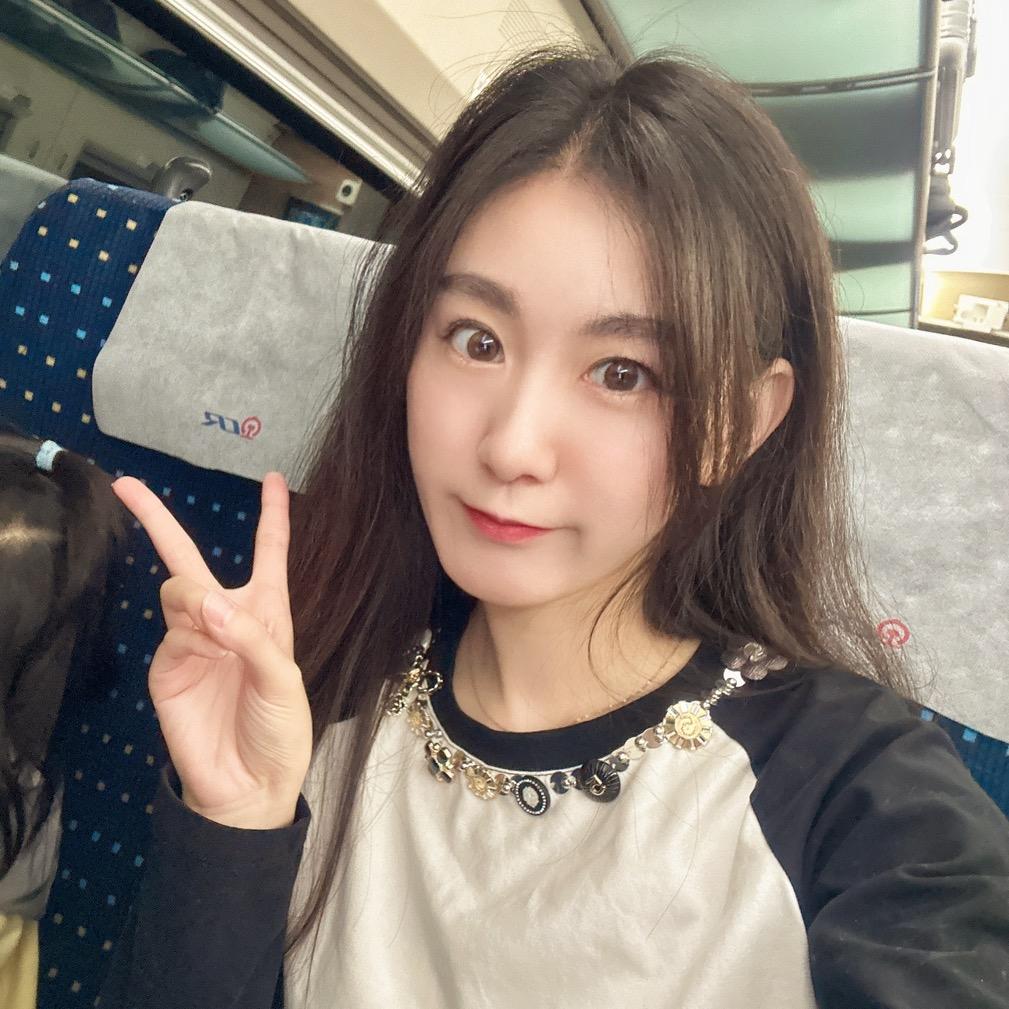 秦皇岛民宿小姐姐