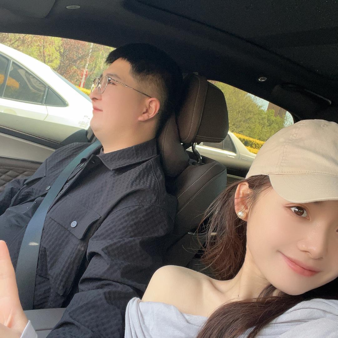 亲过嘴儿的好哥们儿