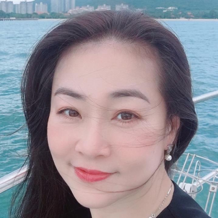 Lily姐姐
