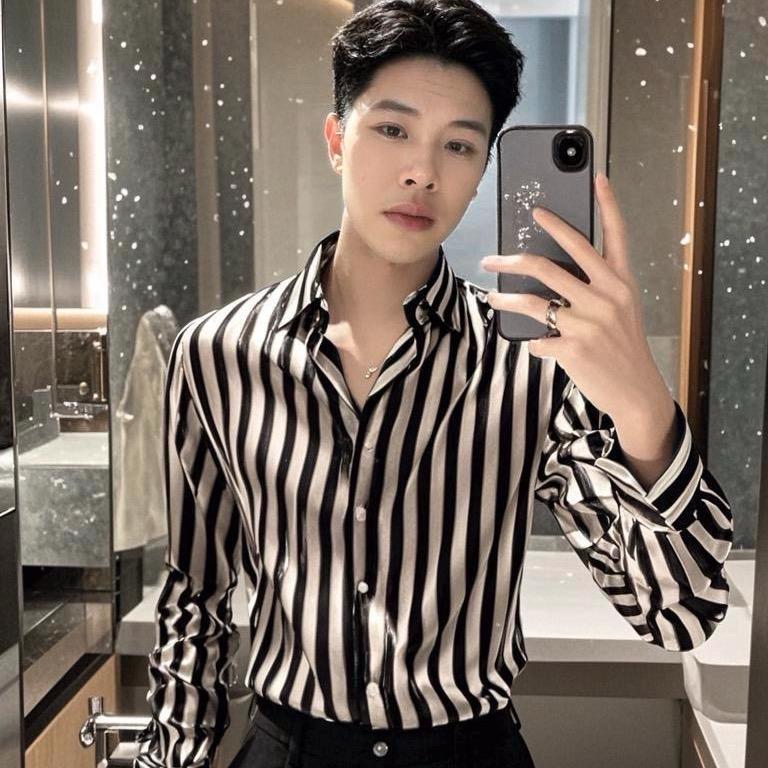 我自逍遥向天笑