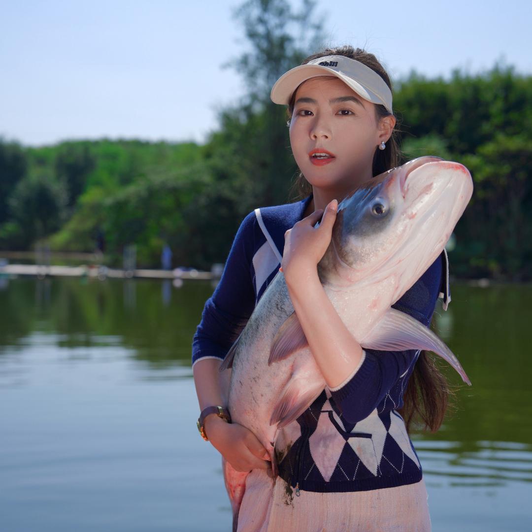 榴莲爱钓鱼🎣