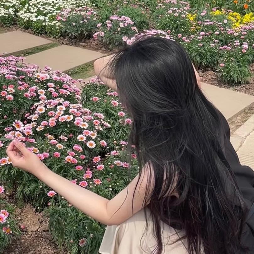 会美甲的化妆师👧🏻