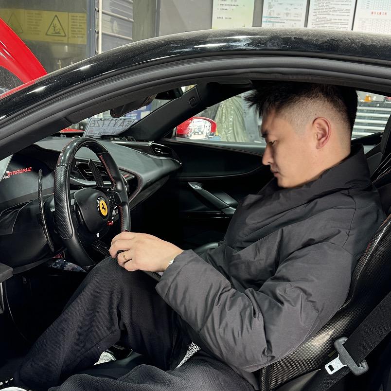 恒辉超跑俱乐部