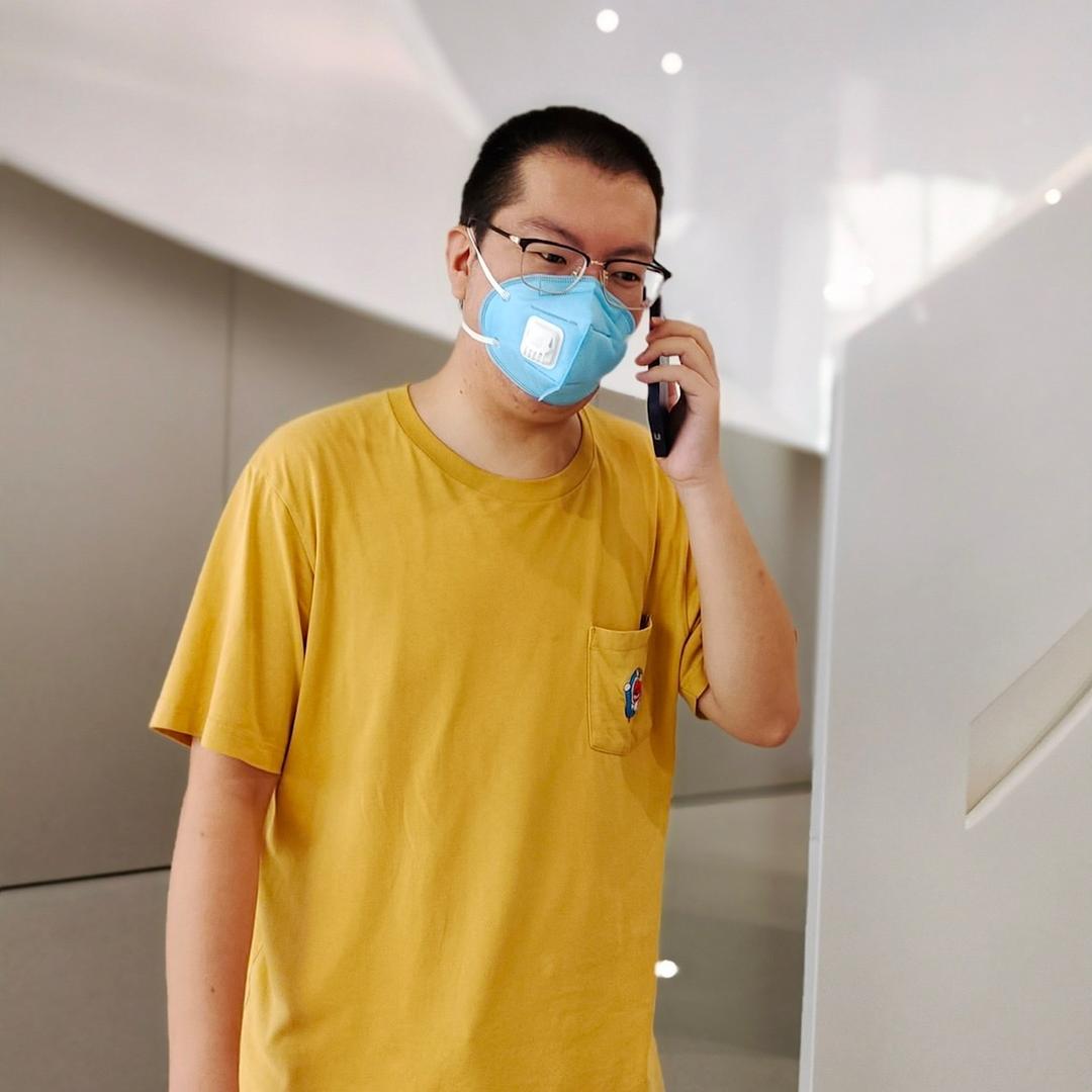 晓峰吃饱了