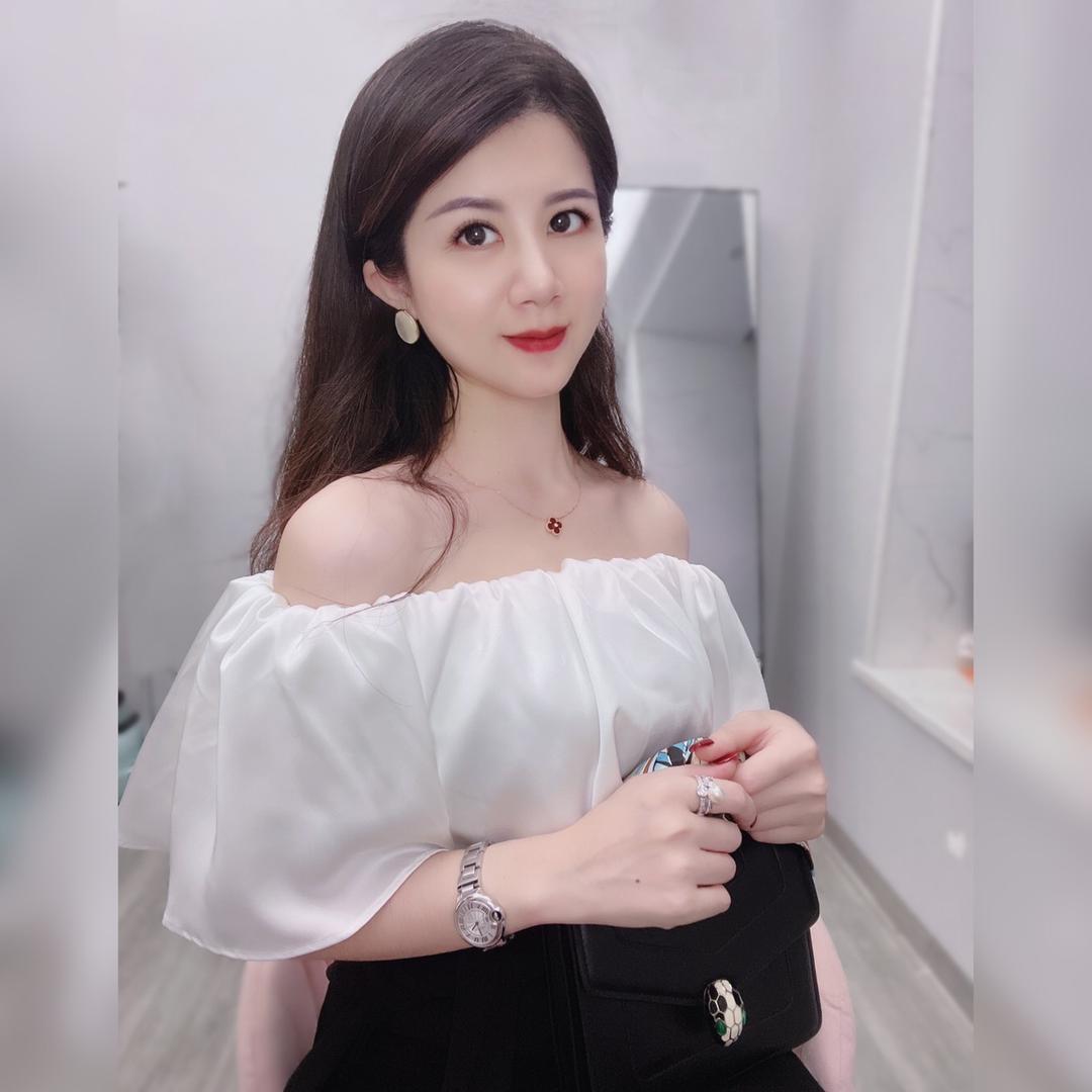 Miss Chen🐝