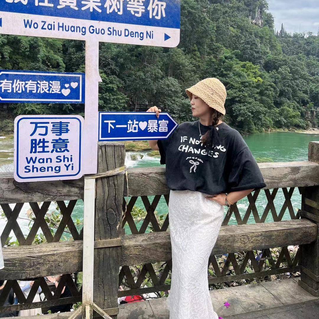 淡抹烟熏妆