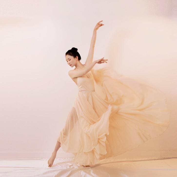 弥勒瑜美人舞蹈模特形体