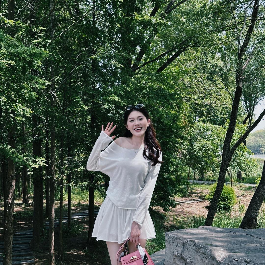 有李很甜