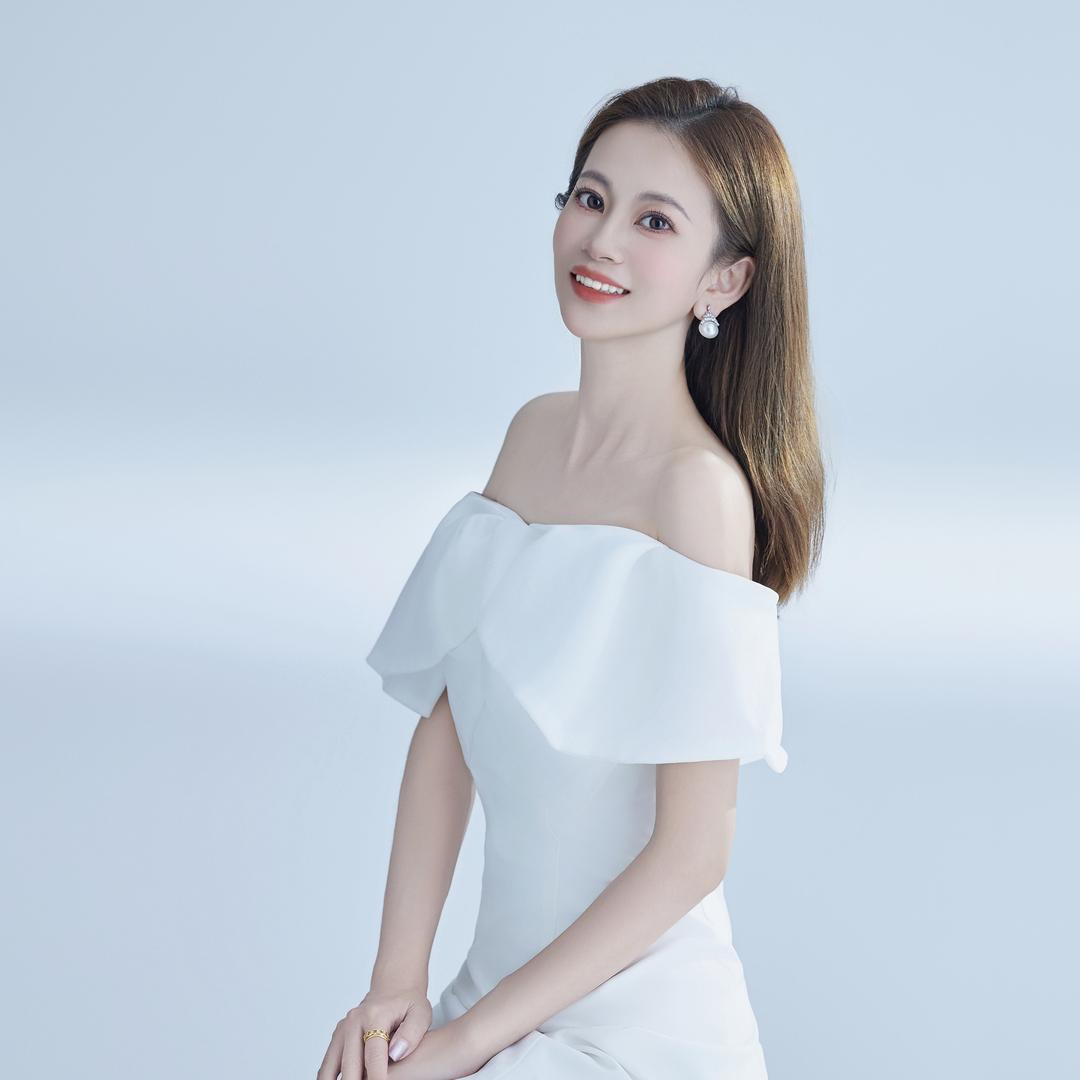 李菲儿吖