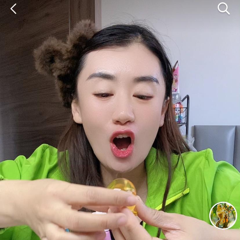 调皮的小猴子🐒