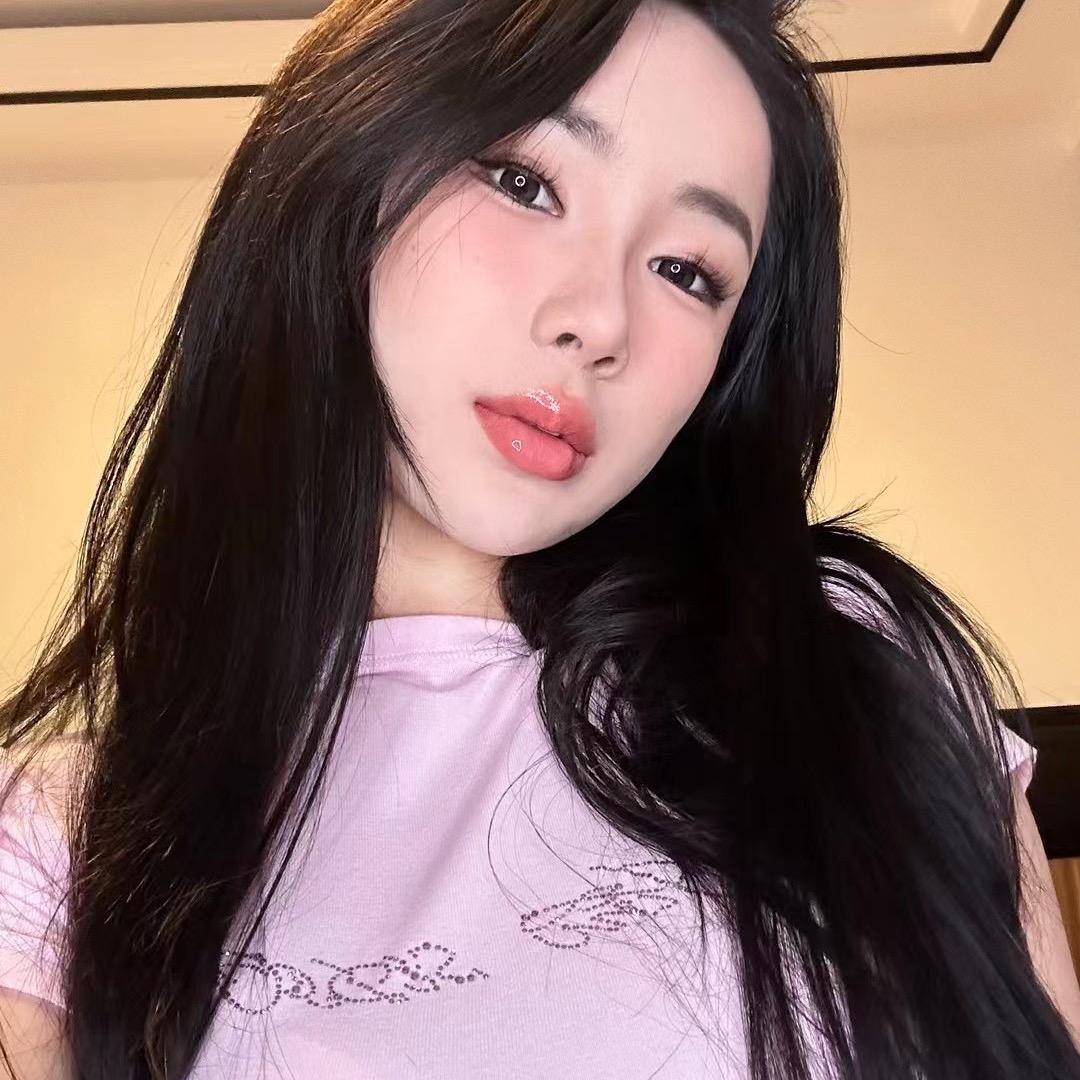 黄佳佳佳