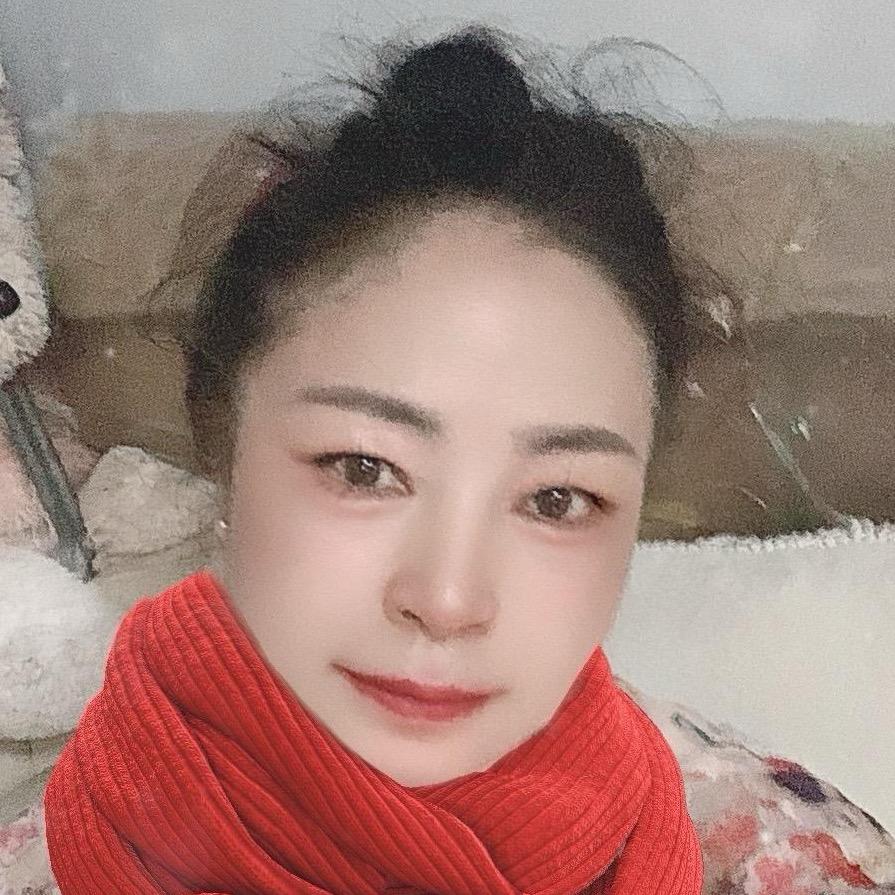 莹莹