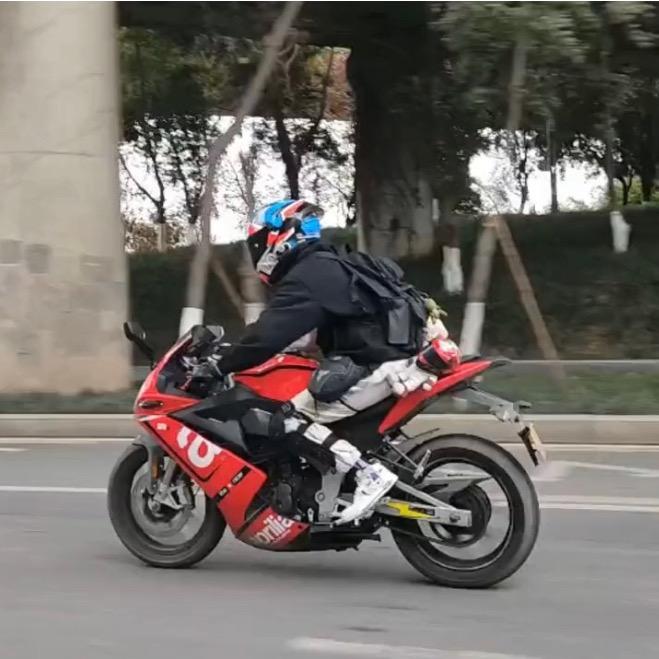 小志