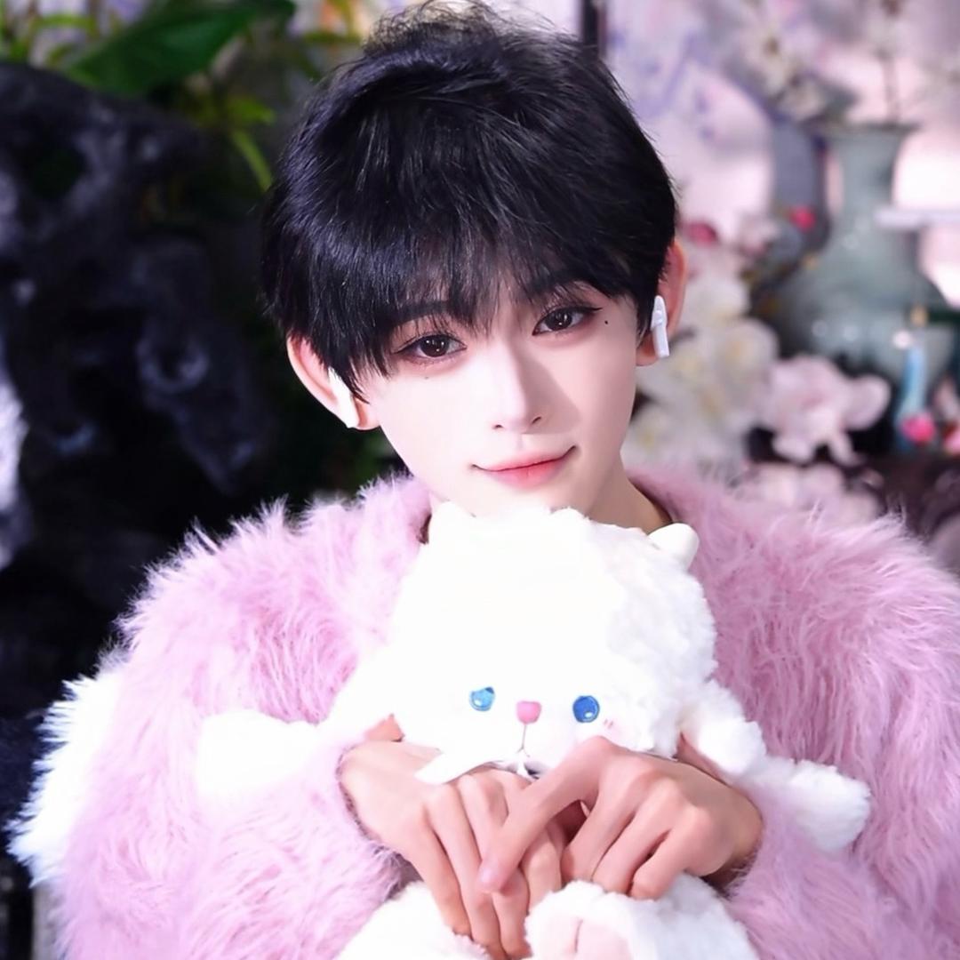 添亿只小猪